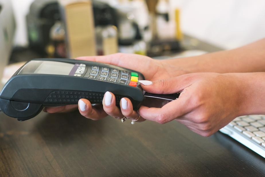 The Small Business Guide to Merchant Account Providers: What You Need to Know